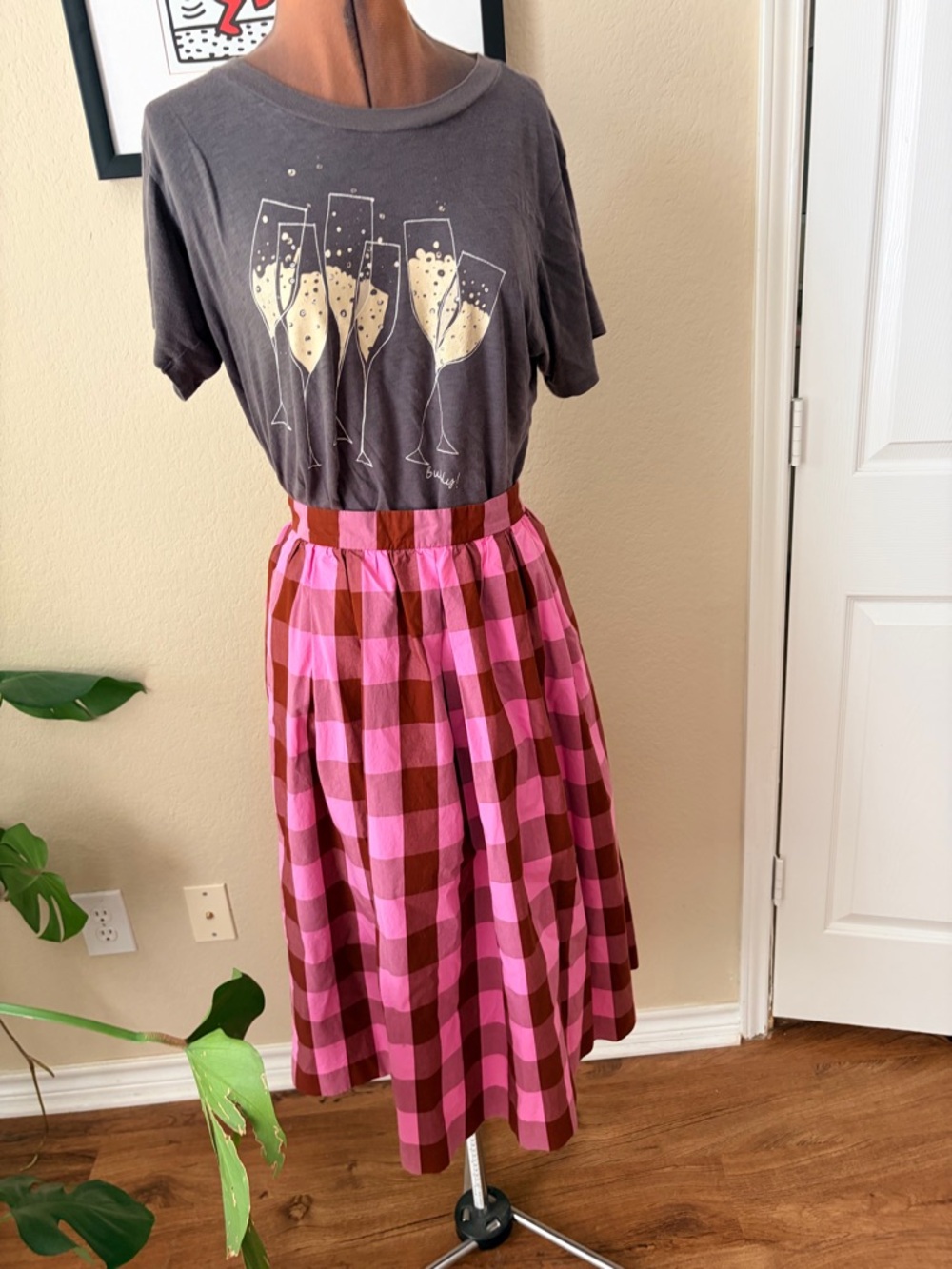 J. Crew Pink Gingham Midi Skirt Size 2 with Pockets - Picture 2 of 5
